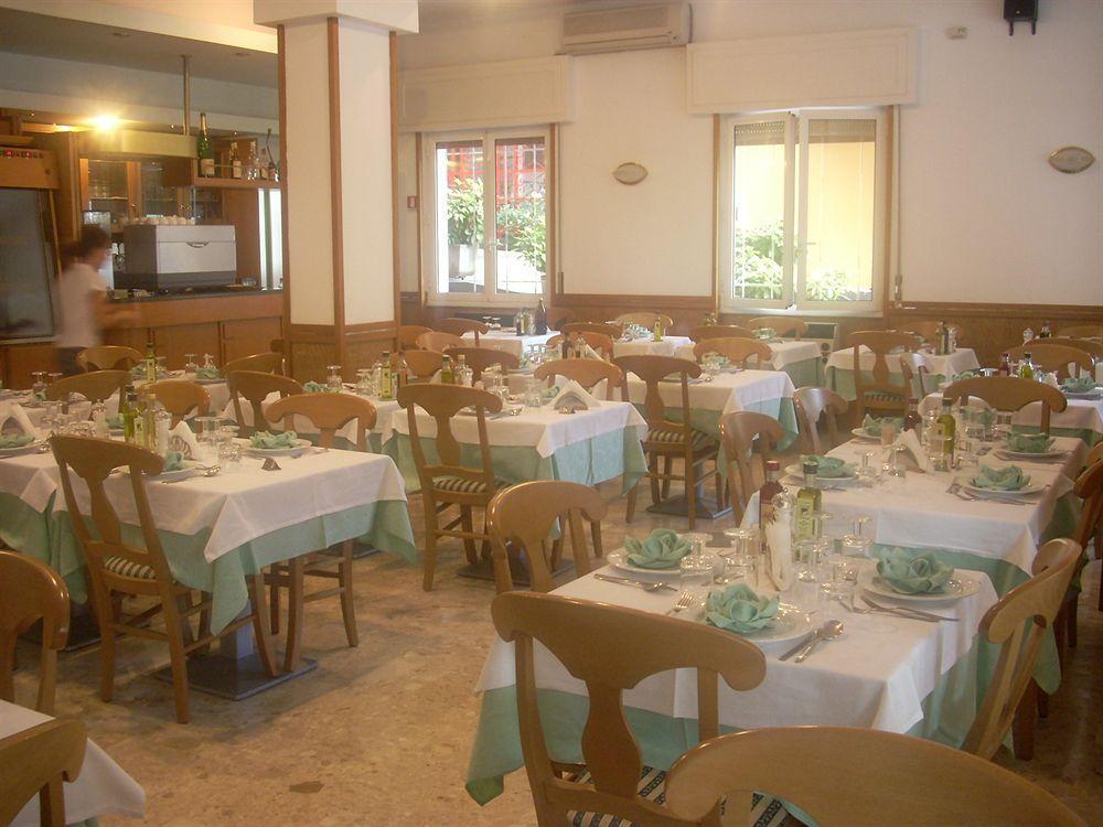 Hotel Corallo Монеглия Екстериор снимка