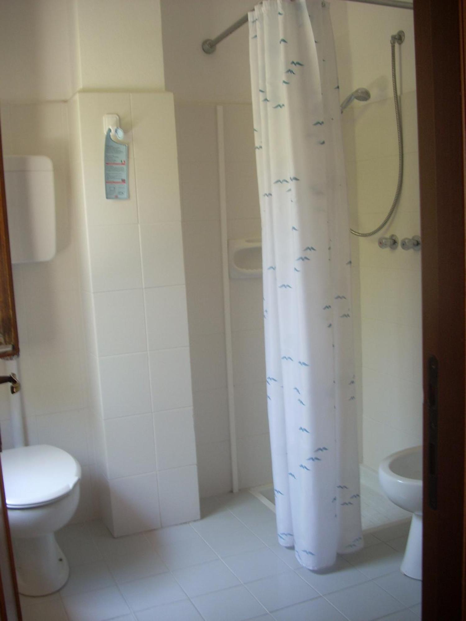 Hotel Corallo Монеглия Екстериор снимка