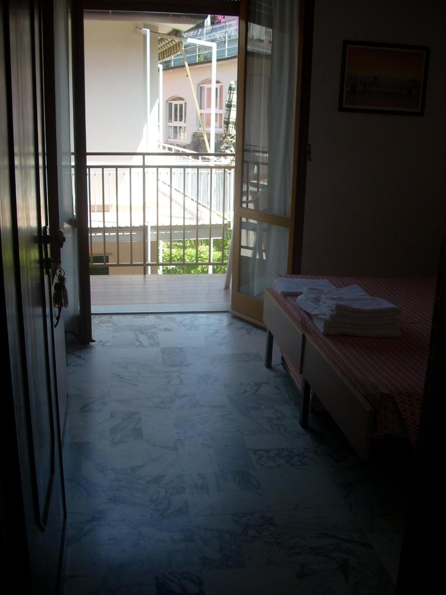 Hotel Corallo Монеглия Екстериор снимка