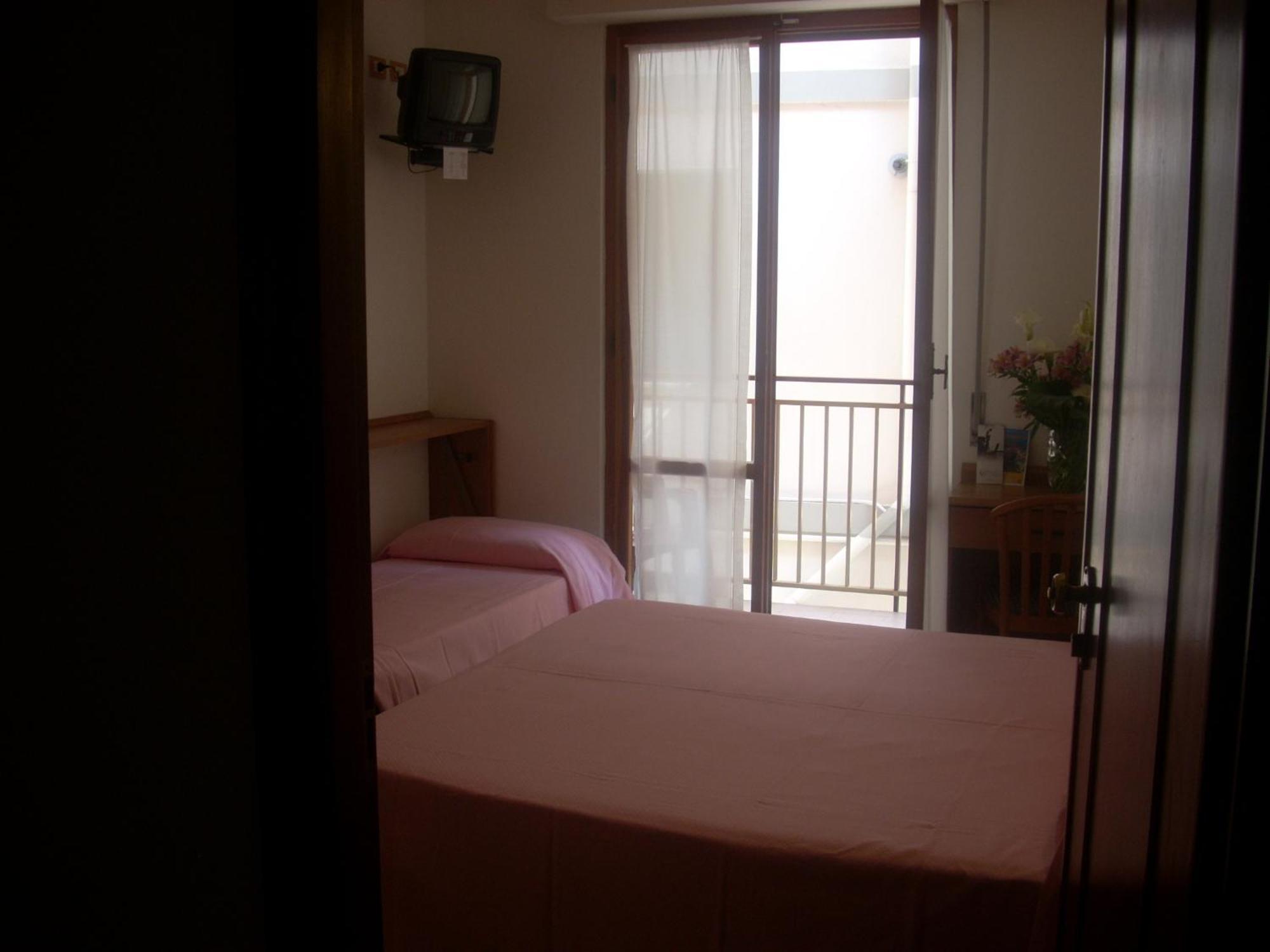 Hotel Corallo Монеглия Екстериор снимка