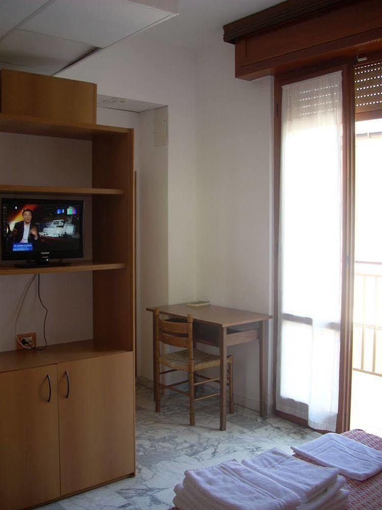 Hotel Corallo Монеглия Екстериор снимка